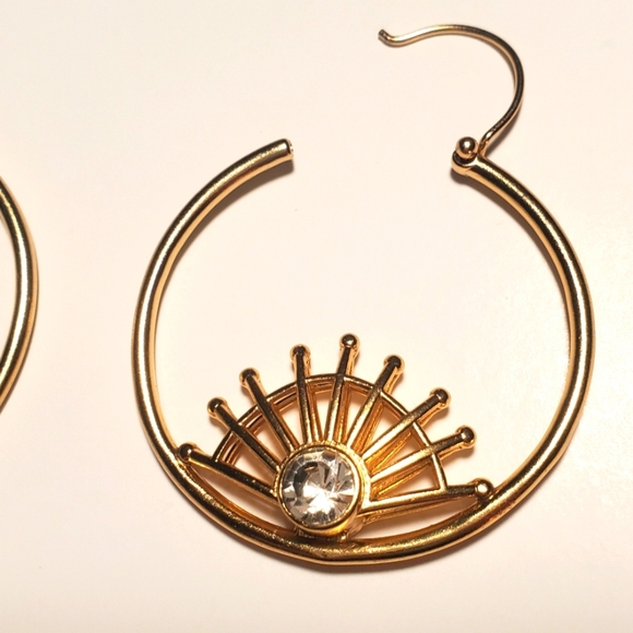 Amrapali 14k Gold Plated Sun Hoop Earrings with Chaton-cut Crystals New On Card - Picture 3 of 5